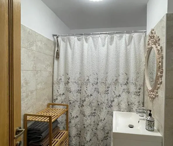 2_traveler's Retreat Апартаменты Брашов